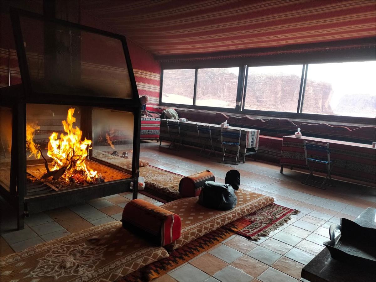 Rotana Camp Hotel Wadi Rum Buitenkant foto