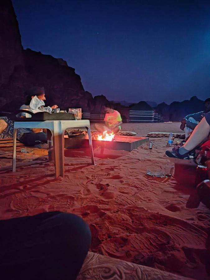 Rotana Camp Hotel Wadi Rum Buitenkant foto