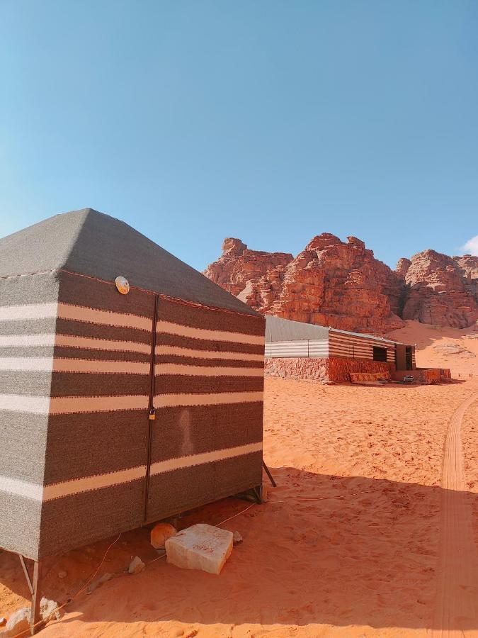 Rotana Camp Hotel Wadi Rum Buitenkant foto