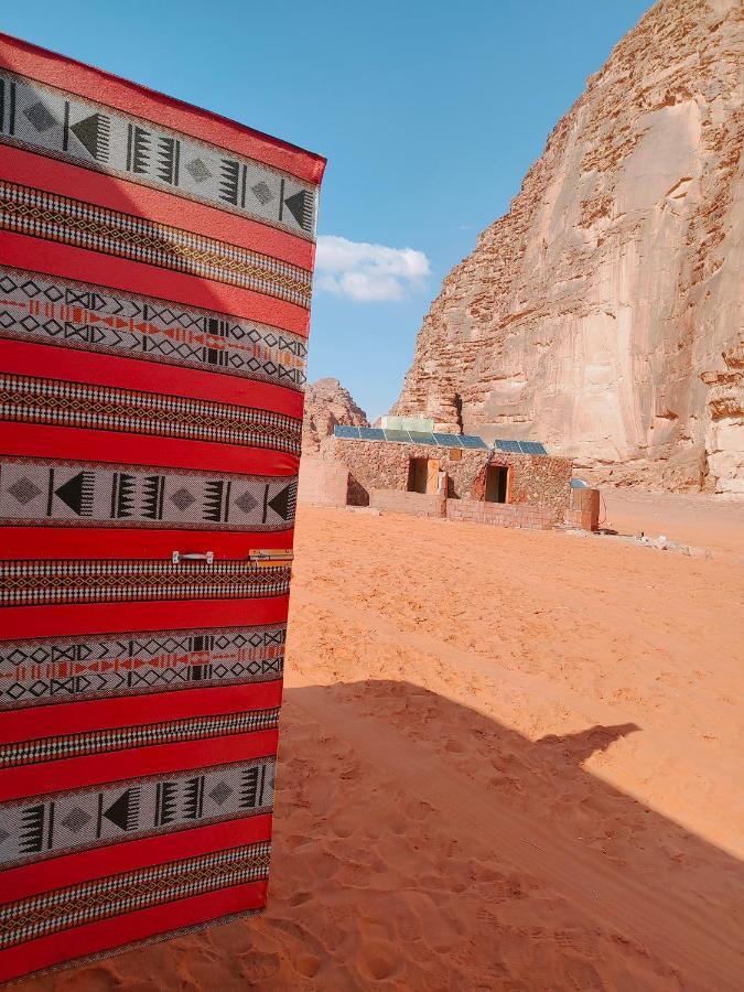 Rotana Camp Hotel Wadi Rum Buitenkant foto